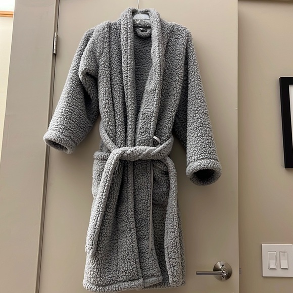 Pottery Barn Teddy Bear Robe - Picture 2 of 5